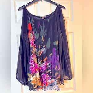NYGARD multi-colored patterned designed blouse with cold shoulder. Size XL